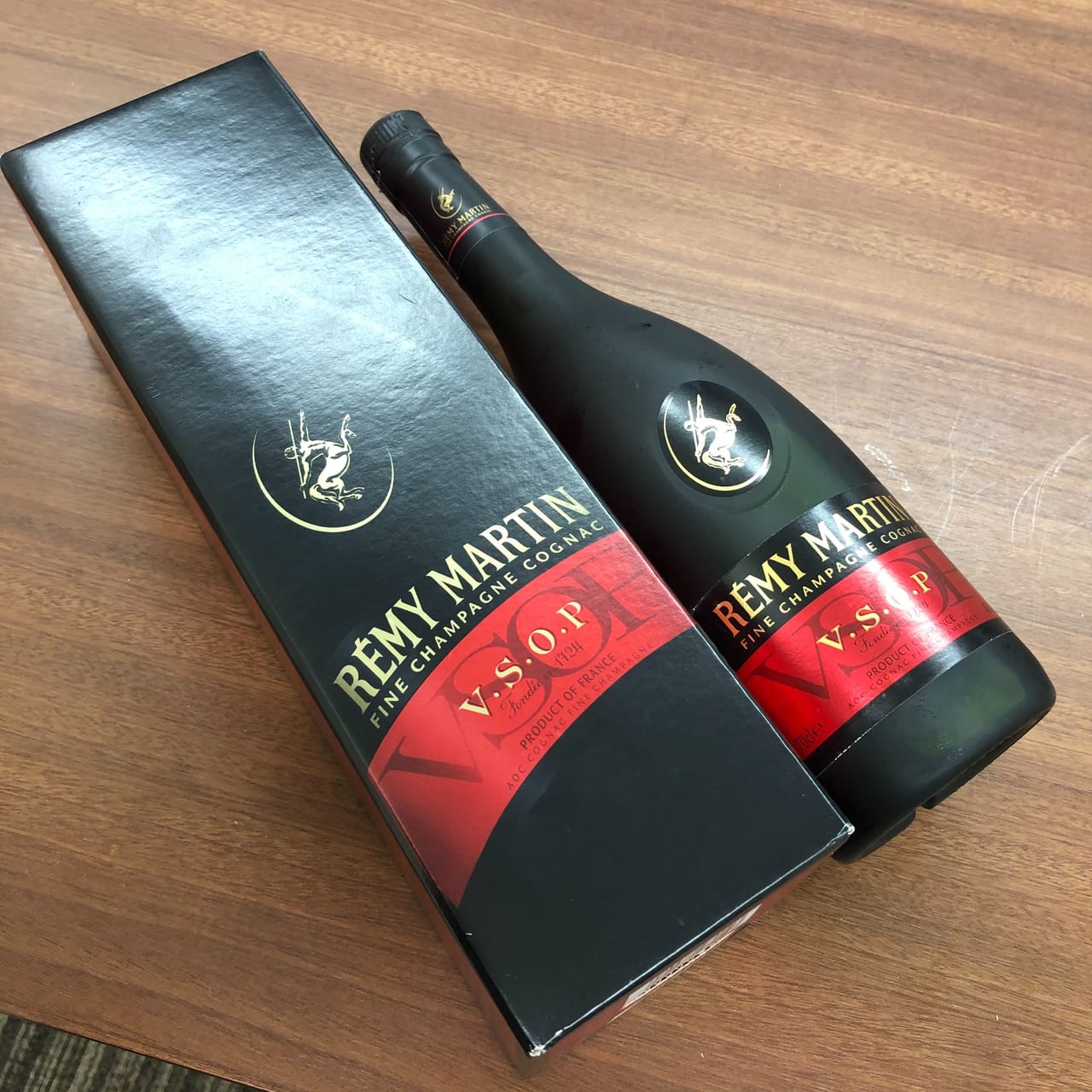 商品詳細未開封☆REMY MARTIN【レミーマルタン】 リザーブ セラー